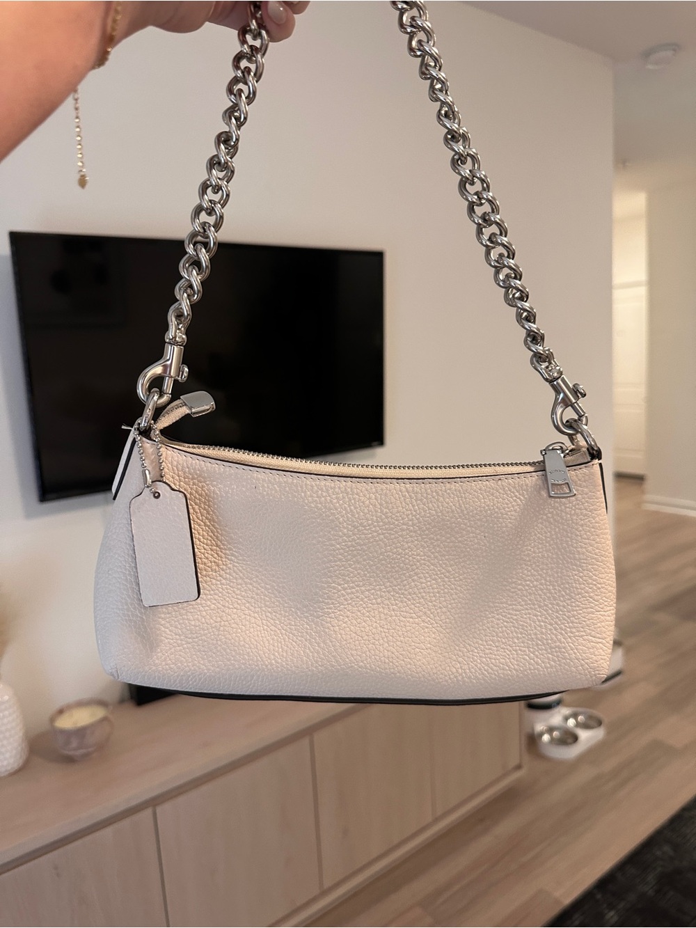 Coach Mini Shoulder Bag in Light Cream with Silver Chain - Picture 3 of 6
